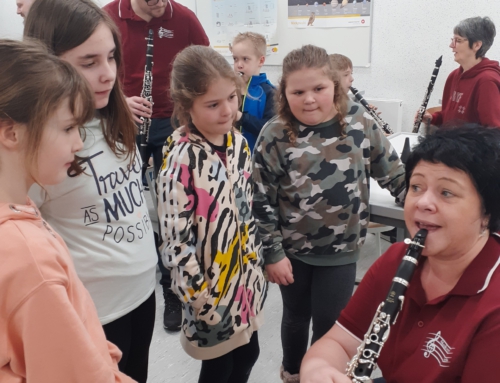 Musikverein Treis besucht Treiser Grundschüler